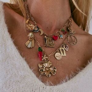 FP CHARM NECKLACE ☘️🐠❤️🌙